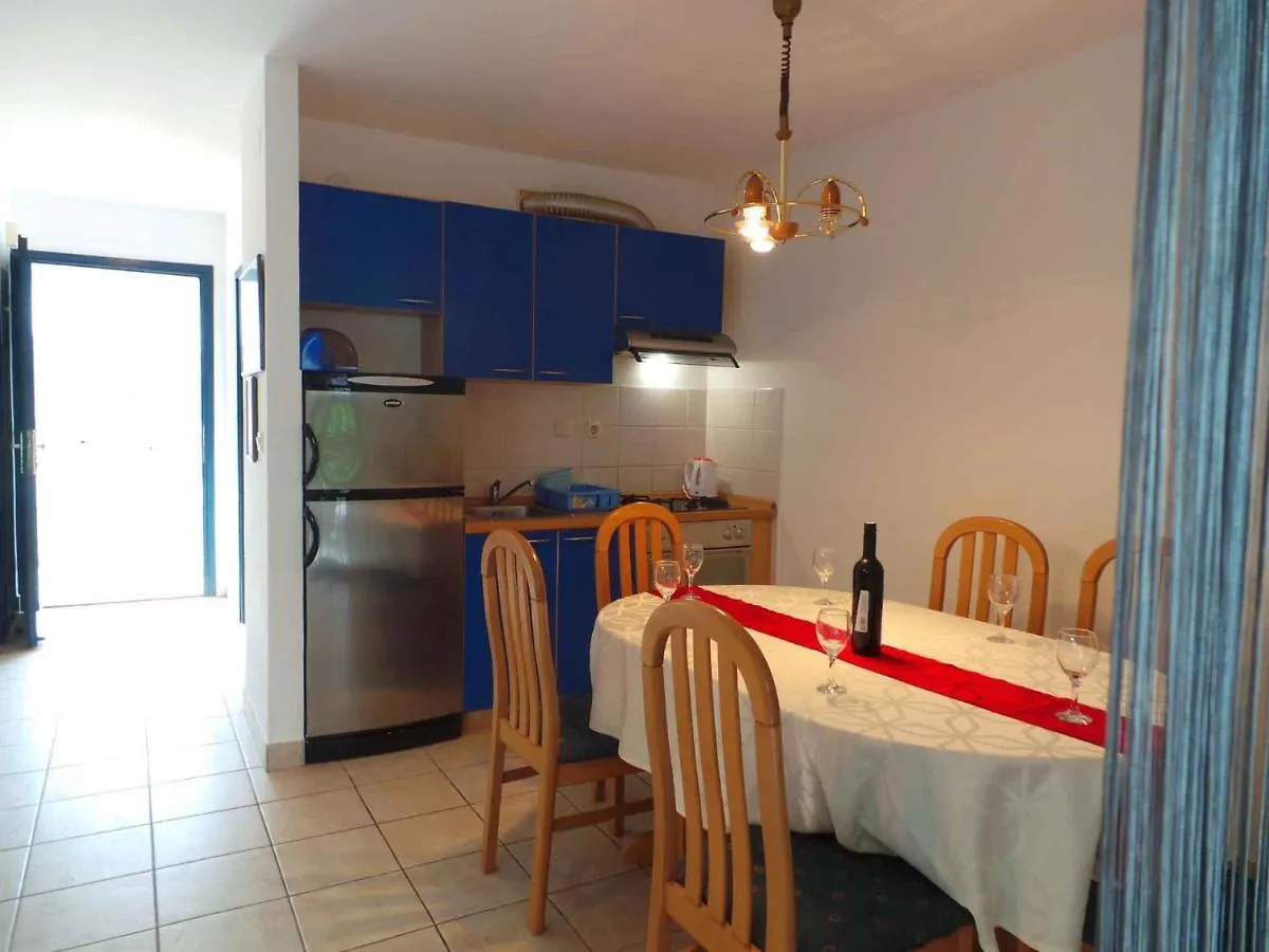 Apartment In Malinska/Insel Krk 13074