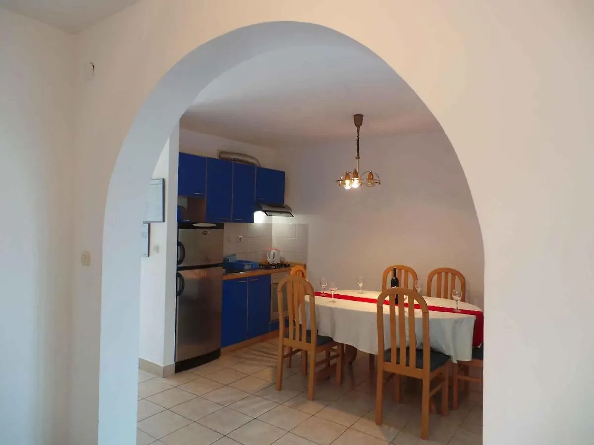 Apartment In Malinska/Insel Krk 13074