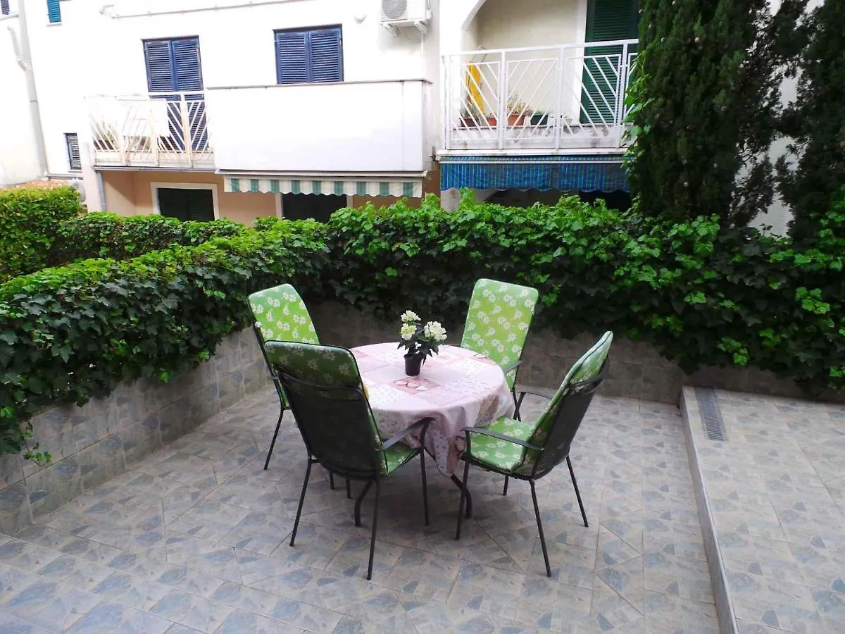 Apartment In Malinska/Insel Krk 13074 Croatia