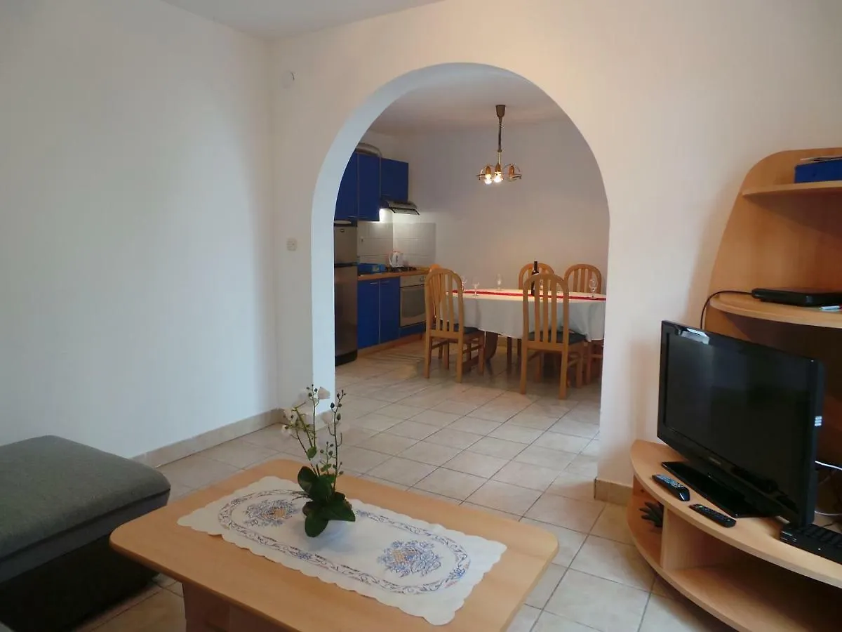 Apartment In Malinska/Insel Krk 13074 Croatia